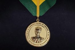 Comenda Muniz de Aragão