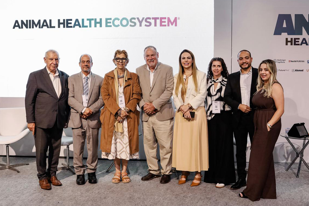 Presidentes do Sistema CFMV/CRMVs na abertura da Animal Health Science 2026.